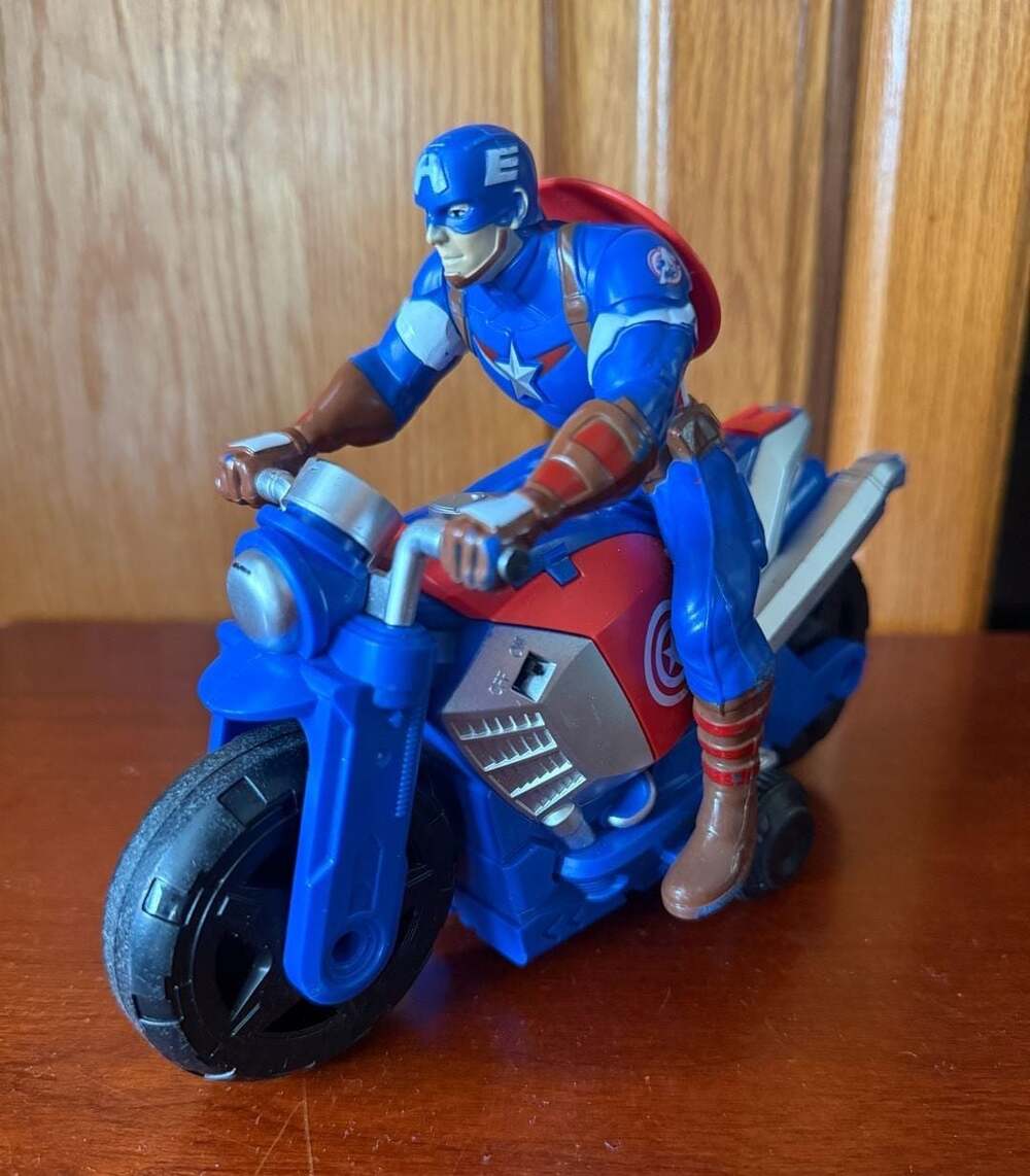 Marvel Avengers RC Captain America Motorbike